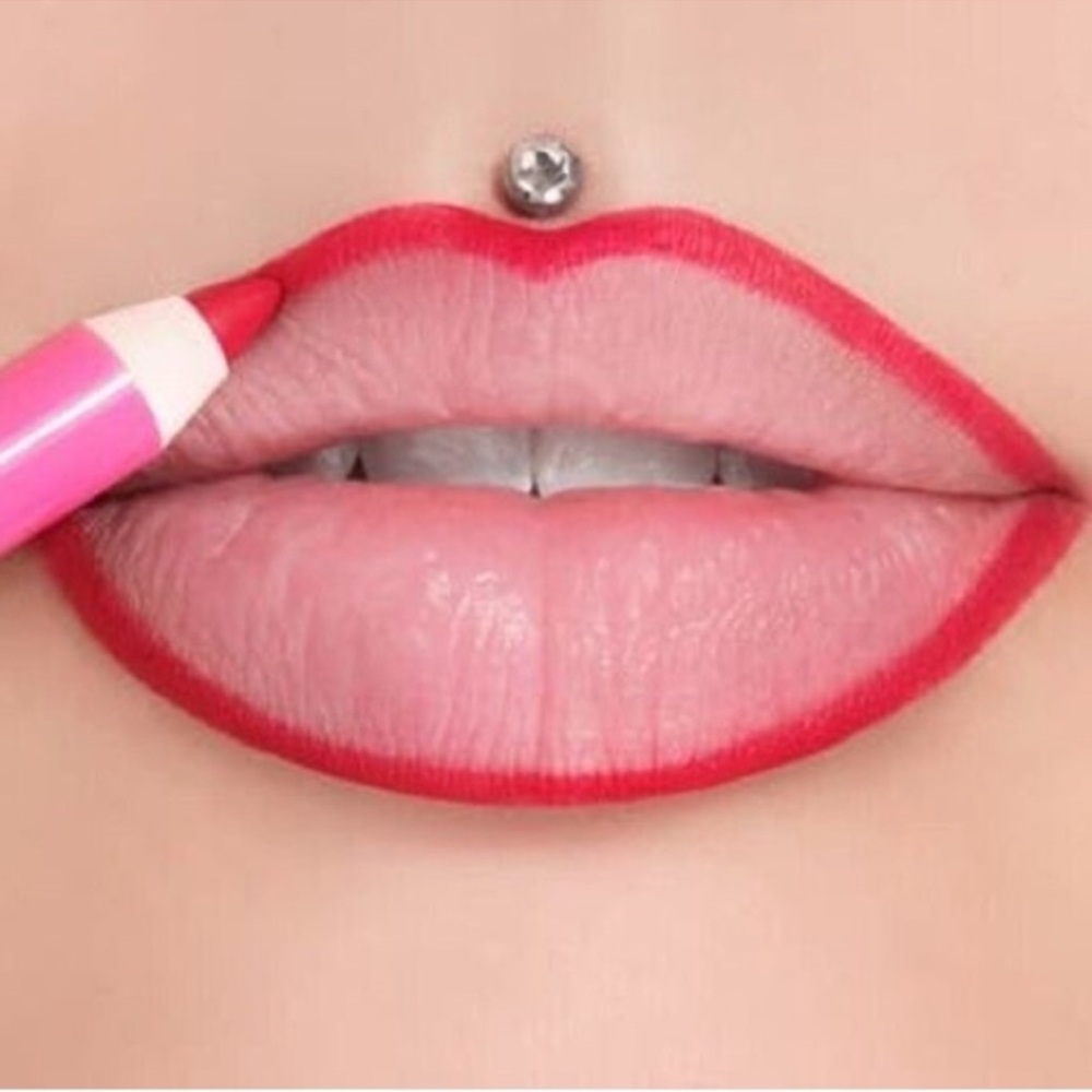 Jeffree Star Cosmetics Red Velour Lip Liner in Cherry Wet
